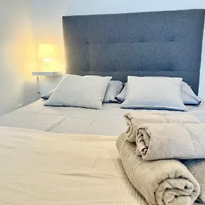 Petit Agreable Au Coeur Du 11e Arrondissement , Paris France